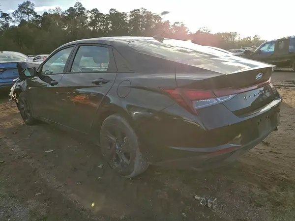 KMHLM4AG0PU520685 2023 HYUNDAI ELANTRA - Image 2
