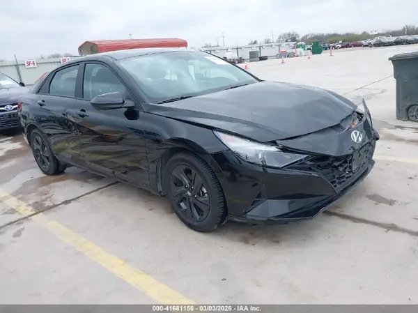 KMHLM4AG0PU520797 2023 HYUNDAI ELANTRA - Image 1