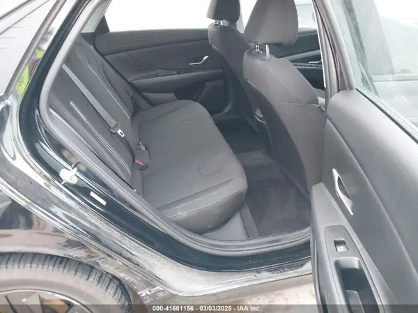 KMHLM4AG0PU520797 2023 HYUNDAI ELANTRA - Image 8
