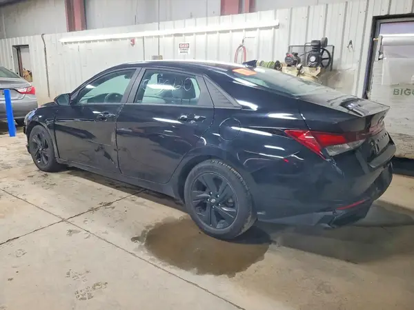 KMHLM4AG0PU521643 2023 HYUNDAI ELANTRA - Image 2