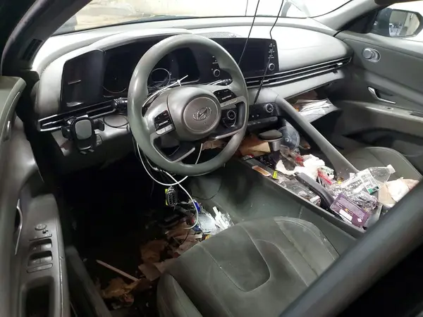 KMHLM4AG0PU521643 2023 HYUNDAI ELANTRA - Image 8