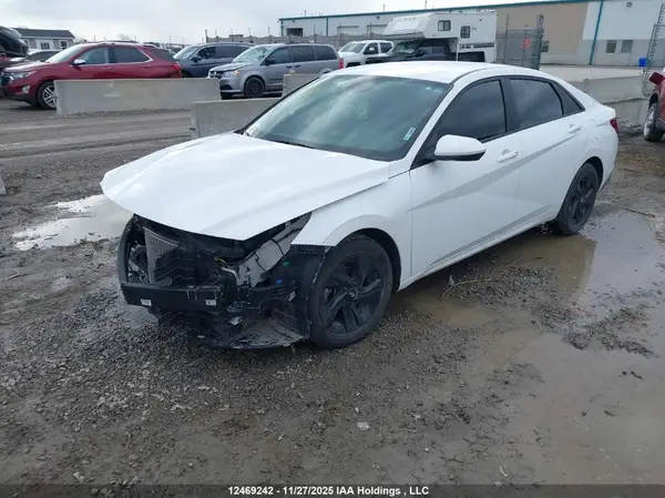 KMHLM4AG0PU548244 2023 HYUNDAI ELANTRA - Image 2