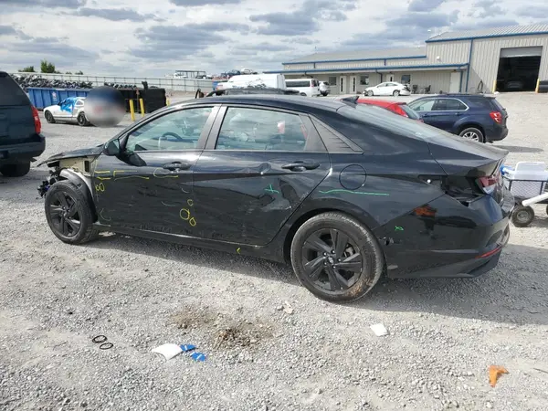 KMHLM4AG0PU552407 2023 HYUNDAI ELANTRA - Image 2