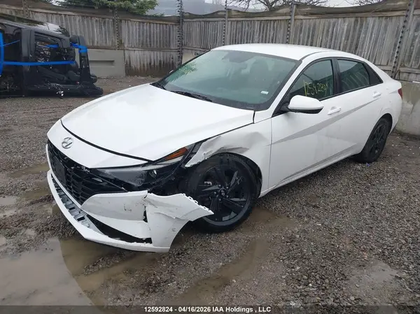 KMHLM4AG0PU564606 2023 HYUNDAI ELANTRA - Image 2