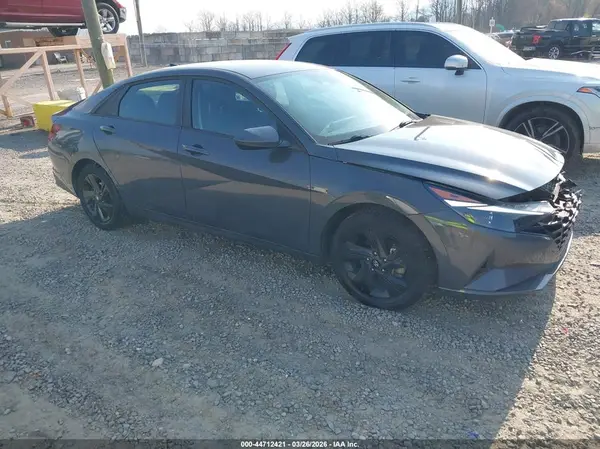 KMHLM4AG0PU576447 2023 HYUNDAI ELANTRA - Image 1