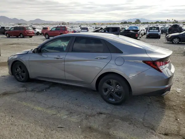 KMHLM4AG0PU584709 2023 HYUNDAI ELANTRA - Image 2