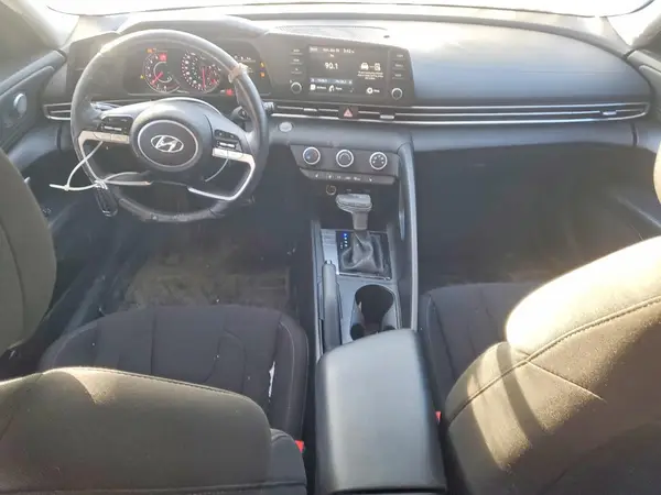 KMHLM4AG0PU588629 2023 HYUNDAI ELANTRA - Image 8
