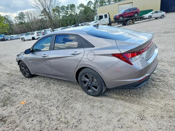KMHLM4AG0PU592552 2023 HYUNDAI ELANTRA - Image 2