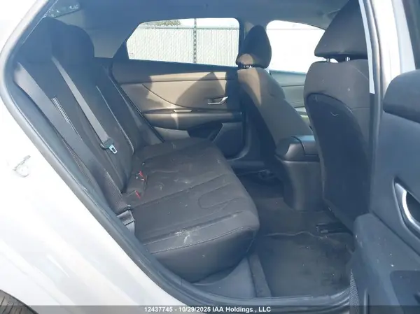 KMHLM4AG0PU608331 2023 HYUNDAI ELANTRA - Image 8