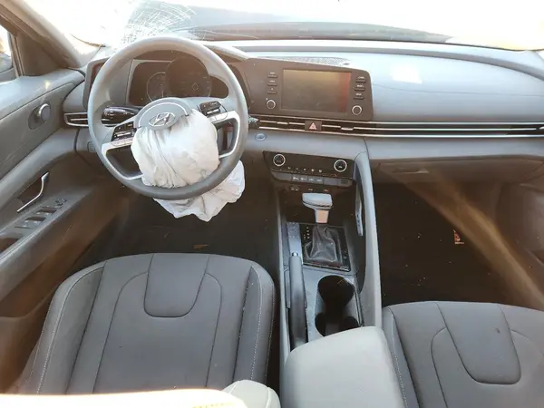 KMHLM4AG0PU610032 2023 HYUNDAI ELANTRA - Image 8