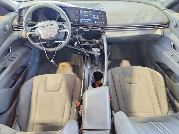 KMHLM4AG0PU613898 2023 HYUNDAI ELANTRA - Image 8