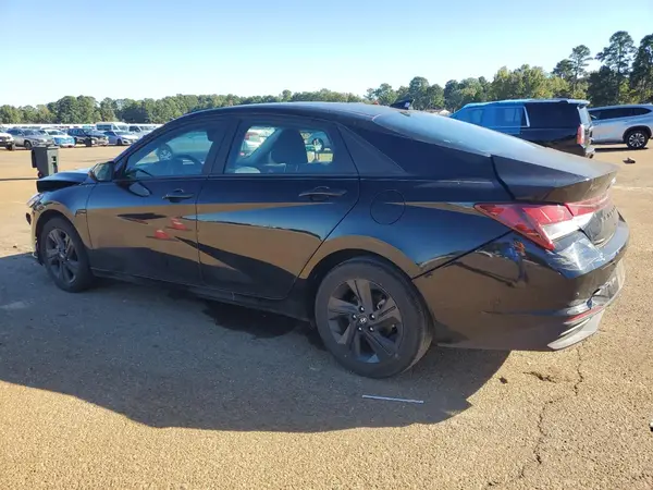 KMHLM4AG0PU623511 2023 HYUNDAI ELANTRA - Image 2