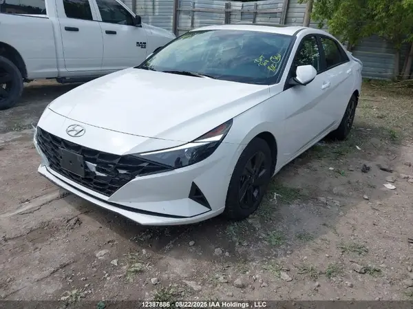 KMHLM4AG0PU623637 2023 HYUNDAI ELANTRA - Image 2