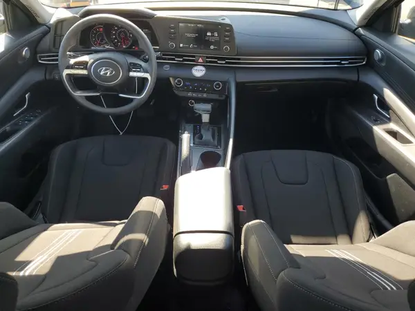 KMHLM4AG0PU629549 2023 HYUNDAI ELANTRA - Image 8
