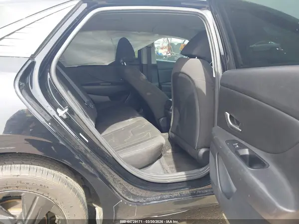 KMHLM4AG1MU065762 2021 HYUNDAI ELANTRA - Image 8