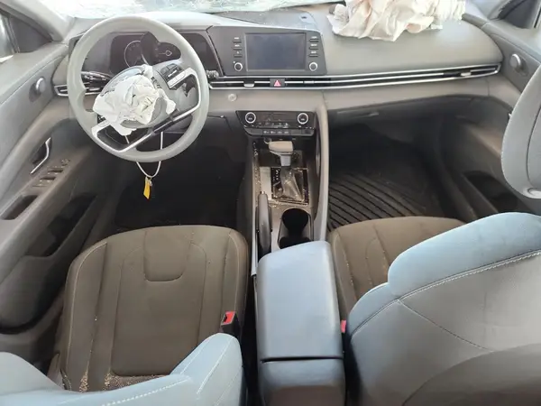 KMHLM4AG1MU067110 2021 HYUNDAI ELANTRA - Image 8