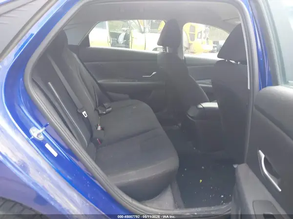 KMHLM4AG1MU068175 2021 HYUNDAI ELANTRA - Image 8