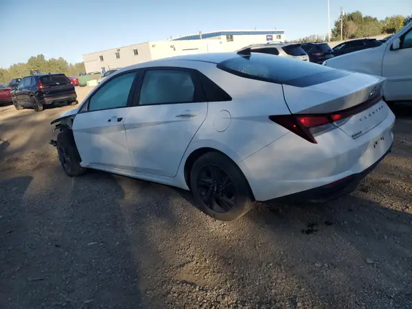 KMHLM4AG1MU068807 2021 HYUNDAI ELANTRA - Image 2