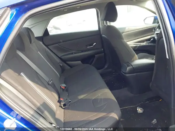 KMHLM4AG1MU070864 2021 HYUNDAI ELANTRA - Image 8