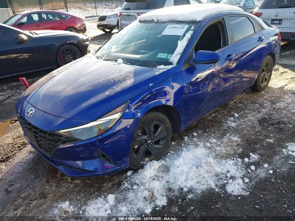 KMHLM4AG1MU073313 2021 HYUNDAI ELANTRA - Image 2