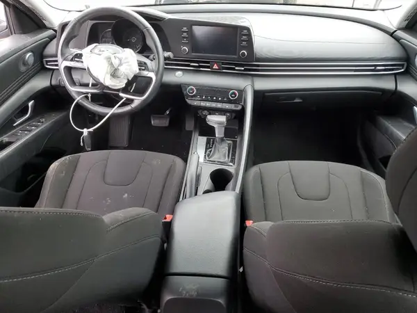 KMHLM4AG1MU073988 2021 HYUNDAI ELANTRA - Image 8