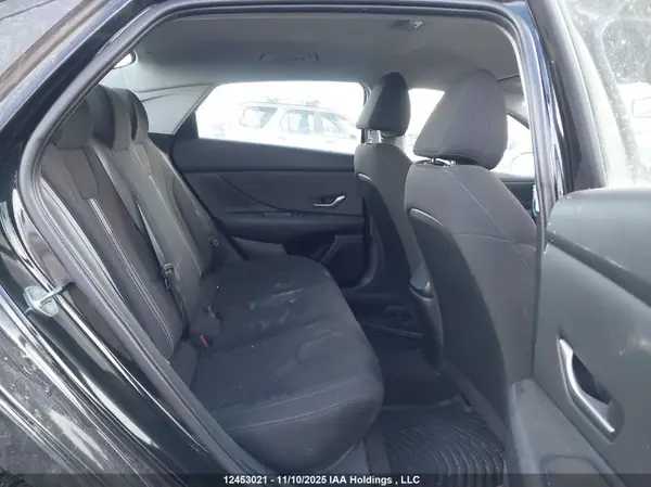 KMHLM4AG1MU090242 2021 HYUNDAI ELANTRA - Image 8