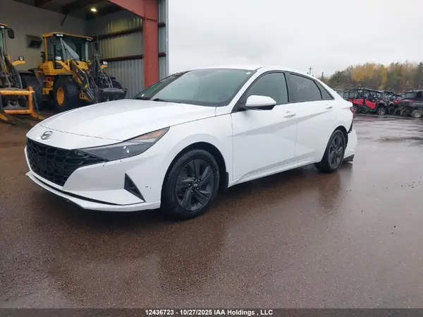 KMHLM4AG1MU101028 2021 HYUNDAI ELANTRA - Image 2