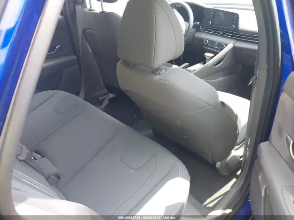 KMHLM4AG1MU121313 2021 HYUNDAI ELANTRA - Image 8