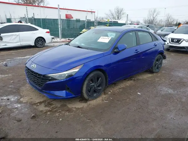 KMHLM4AG1MU130156 2021 HYUNDAI ELANTRA - Image 2
