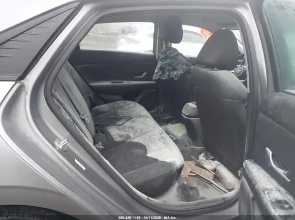 KMHLM4AG1MU141111 2021 HYUNDAI ELANTRA - Image 8