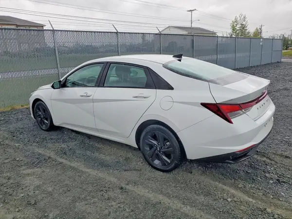 KMHLM4AG1MU145370 2021 HYUNDAI ELANTRA - Image 2
