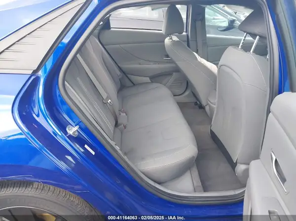 KMHLM4AG1MU163187 2021 HYUNDAI ELANTRA - Image 8