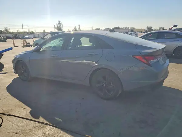 KMHLM4AG1MU174030 2021 HYUNDAI ELANTRA - Image 2