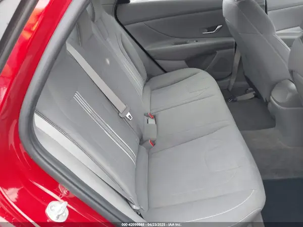 KMHLM4AG1MU175615 2021 HYUNDAI ELANTRA - Image 8