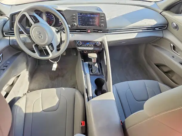 KMHLM4AG1MU210380 2021 HYUNDAI ELANTRA - Image 8