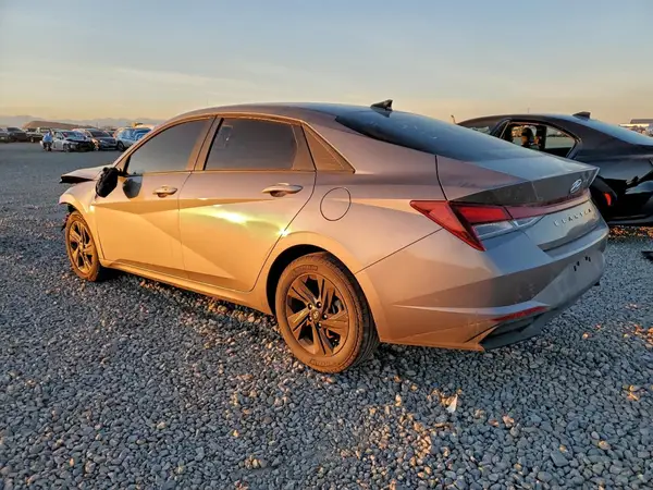 KMHLM4AG1MU212825 2021 HYUNDAI ELANTRA - Image 2