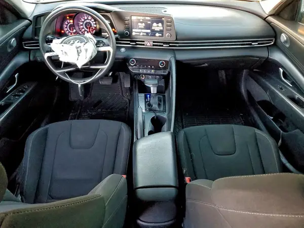 KMHLM4AG1MU212825 2021 HYUNDAI ELANTRA - Image 8