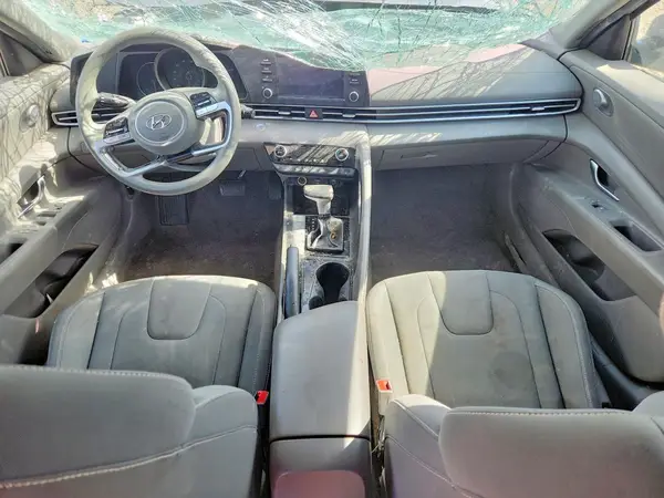 KMHLM4AG1NU224667 2022 HYUNDAI ELANTRA - Image 8