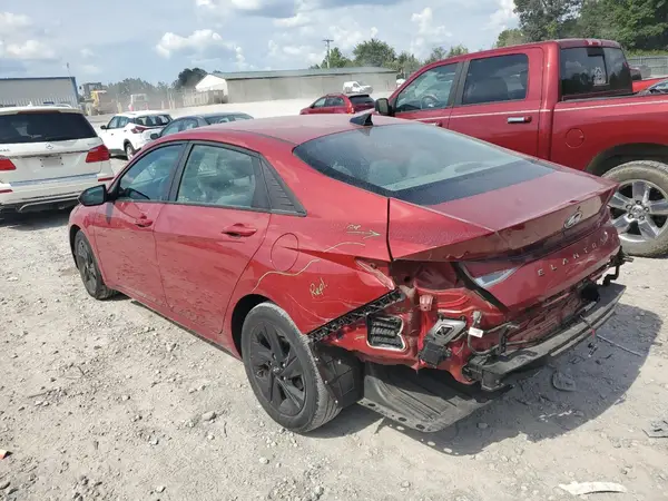 KMHLM4AG1NU239461 2022 HYUNDAI ELANTRA - Image 2
