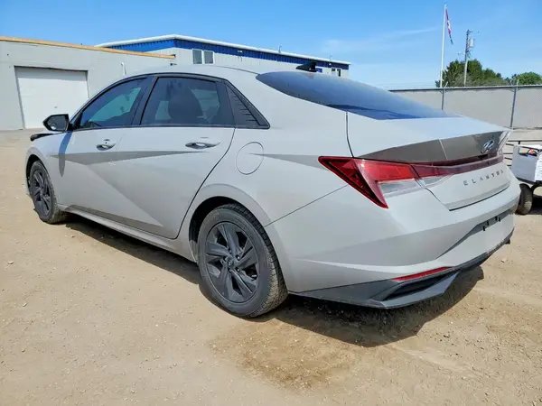 KMHLM4AG1NU240612 2022 HYUNDAI ELANTRA - Image 2