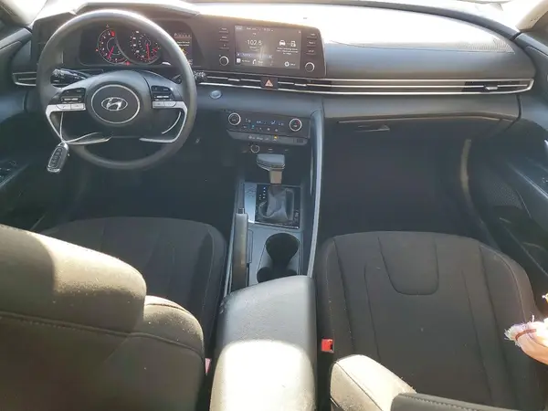 KMHLM4AG1NU244627 2022 HYUNDAI ELANTRA - Image 8