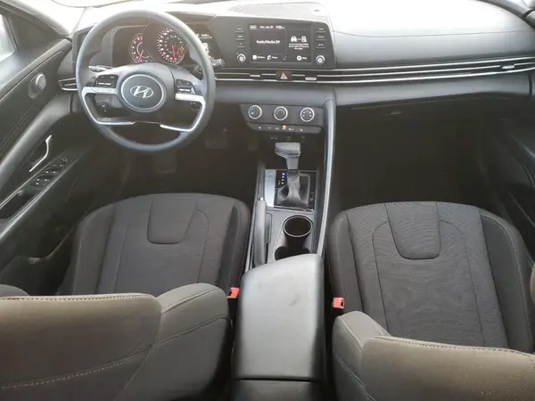 KMHLM4AG1NU247768 2022 HYUNDAI ELANTRA - Image 8