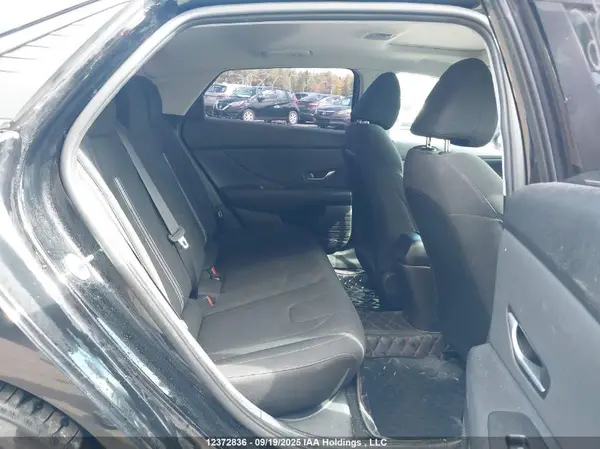 KMHLM4AG1NU277546 2022 HYUNDAI ELANTRA - Image 8