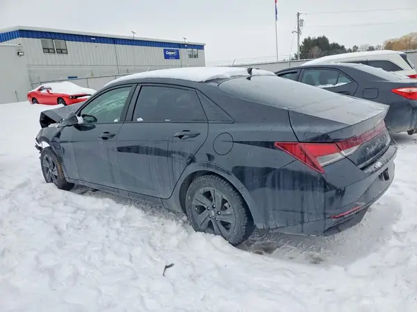 KMHLM4AG1NU277577 2022 HYUNDAI ELANTRA - Image 2