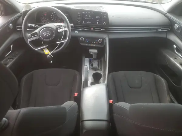 KMHLM4AG1NU289874 2022 HYUNDAI ELANTRA - Image 8