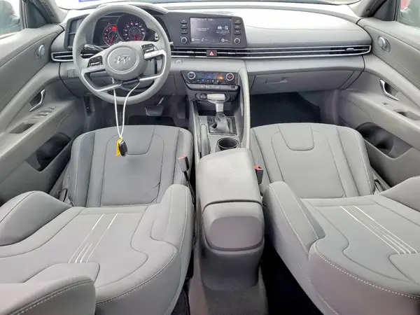 KMHLM4AG1NU298686 2022 HYUNDAI ELANTRA - Image 8