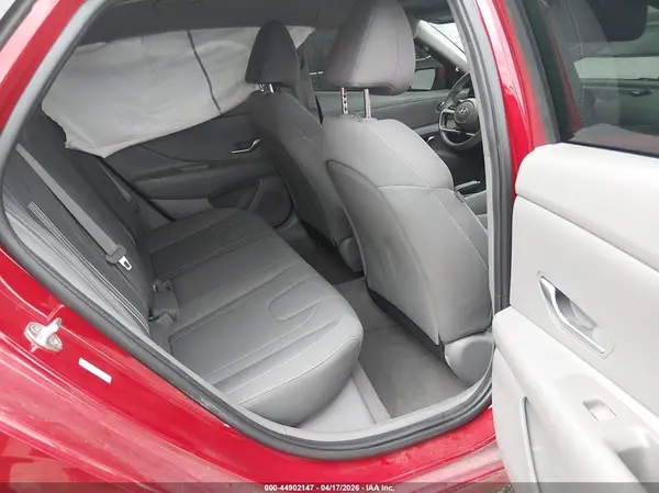 KMHLM4AG1NU317835 2022 HYUNDAI ELANTRA - Image 8