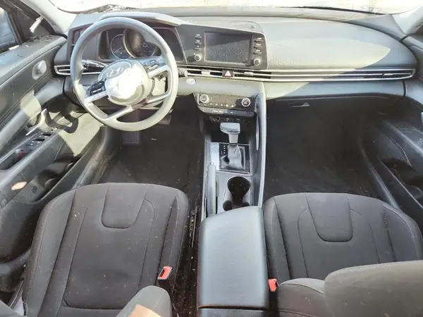 KMHLM4AG1NU333632 2022 HYUNDAI ELANTRA - Image 8