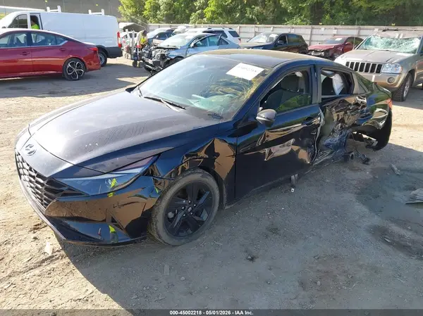 KMHLM4AG1NU346364 2022 HYUNDAI ELANTRA - Image 2