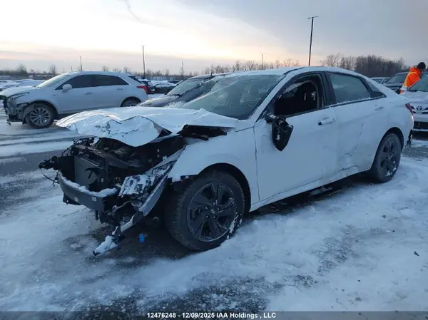 KMHLM4AG1NU347269 2022 HYUNDAI ELANTRA - Image 2